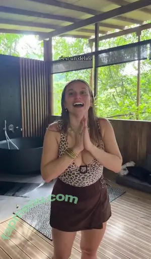 Justinaccessible nude photo #0211