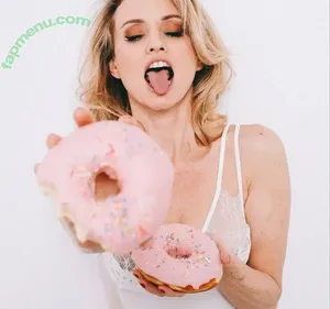 Justine Mattera / justineelizabethmattera nude photo #0112
