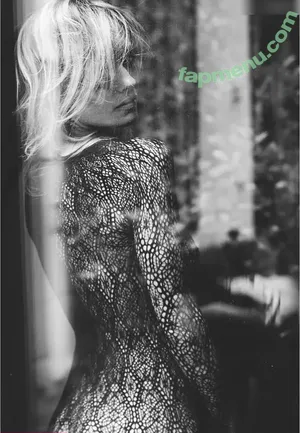 Justine Mattera / justineelizabethmattera nude photo #0163