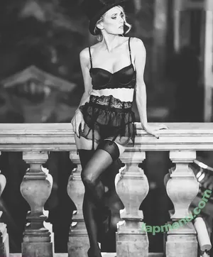 Justine Mattera / justineelizabethmattera nude photo #0211