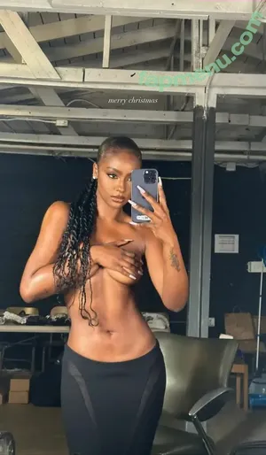 Justine Skye / justineskye nude photo #0259
