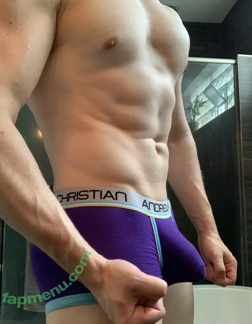 justingains nude photo #0085 (the_justin_gains)