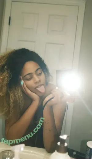 justkeeky / u211385831 nude photo #0076