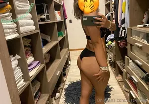 justkhloee / justkhloe.io nude photo #0003