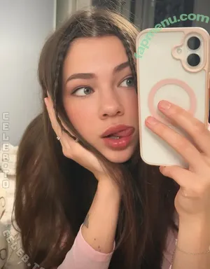 Justkitty18 / heyits_valeria / shyemilybaby nude photo #0034