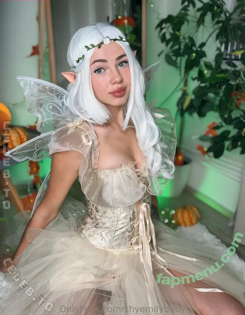 Justkitty18 nude photo #0026 (heyits_valeria / shyemilybaby)