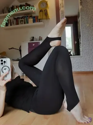 justmariisfeetofficial / Mariis / justmariisfeet nude photo #0024