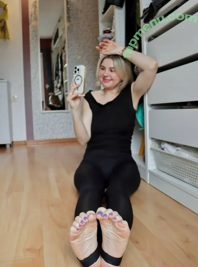 justmariisfeetofficial nude photo #0030 (Mariis / justmariisfeet)