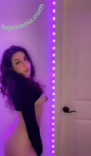 justmoniduh / justmoniduhh nude photo #0007