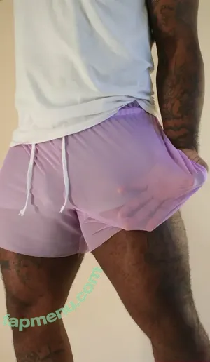 justvibn / justvibin4u nude photo #0040