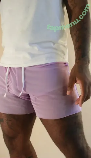 justvibn / justvibin4u nude photo #0043