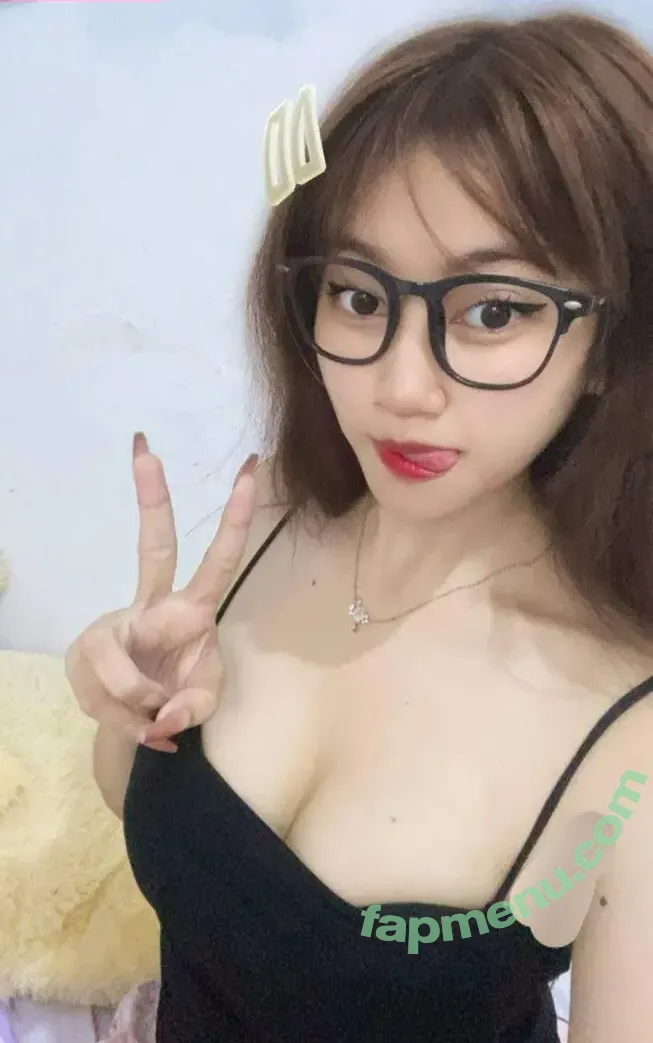 JutoJajut nude photo #0037 (panggilakujutoo)