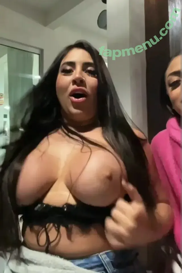 Juuhgenizelli nude photo #0002 (juuh.oliveirra)