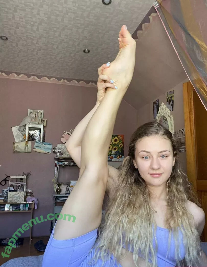 k.flexiblefeet nude photo #0015 (kseniafeet)
