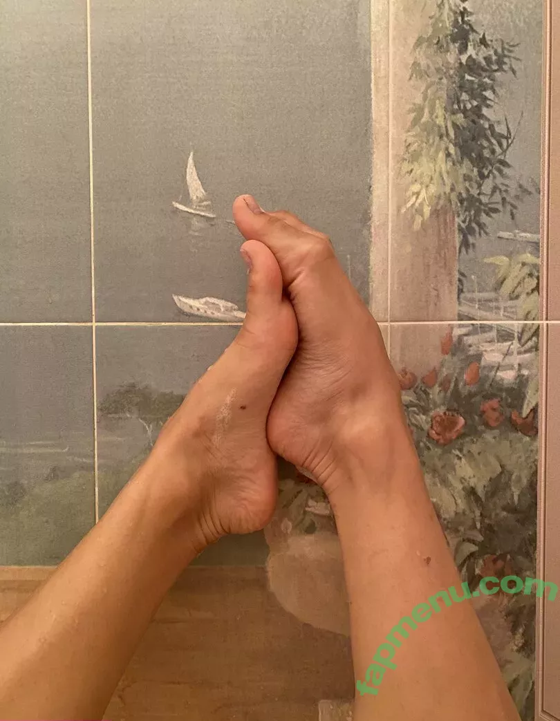 k.flexiblefeet nude photo #0074 (kseniafeet)
