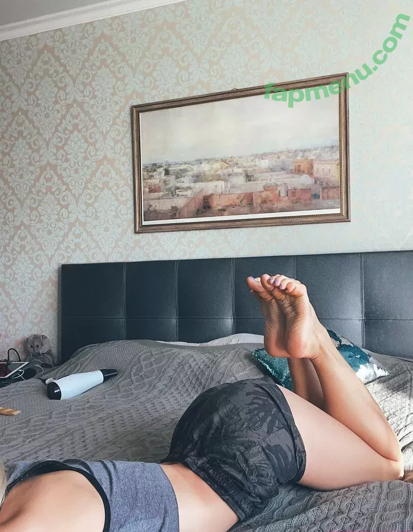 k.flexiblefeet nude photo #0129 (kseniafeet)