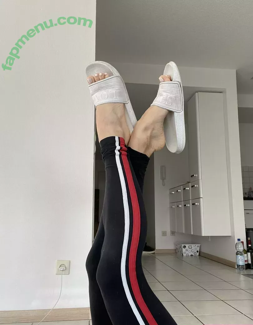 k.flexiblefeet nude photo #0137 (kseniafeet)