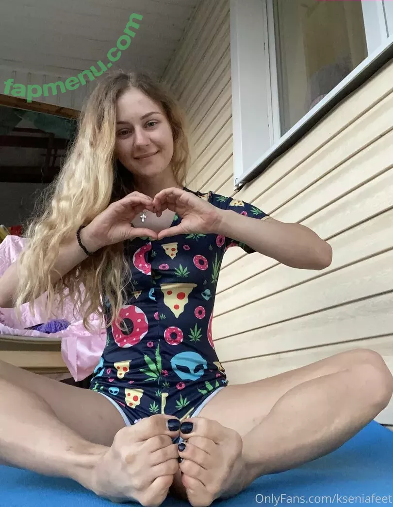 k.flexiblefeet nude photo #0240 (kseniafeet)