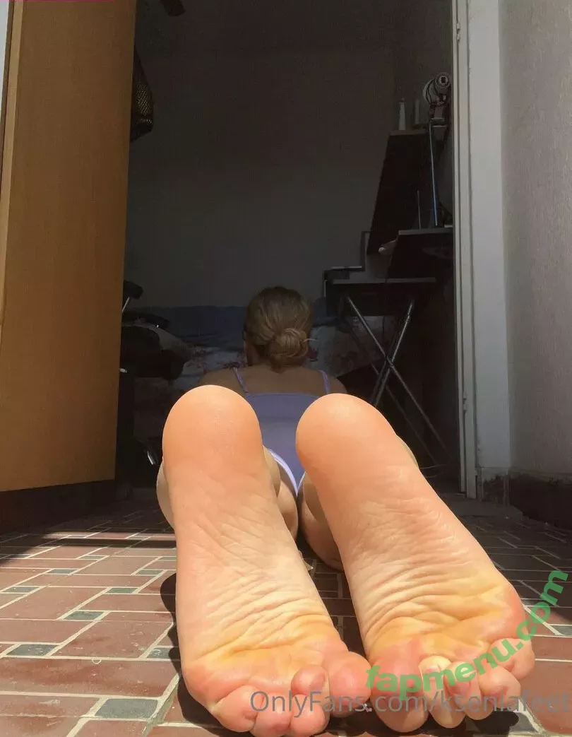 k.flexiblefeet nude photo #0320 (kseniafeet)