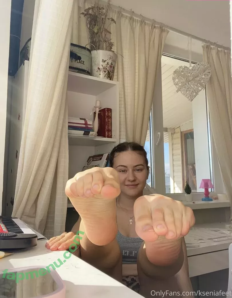 k.flexiblefeet nude photo #0337 (kseniafeet)