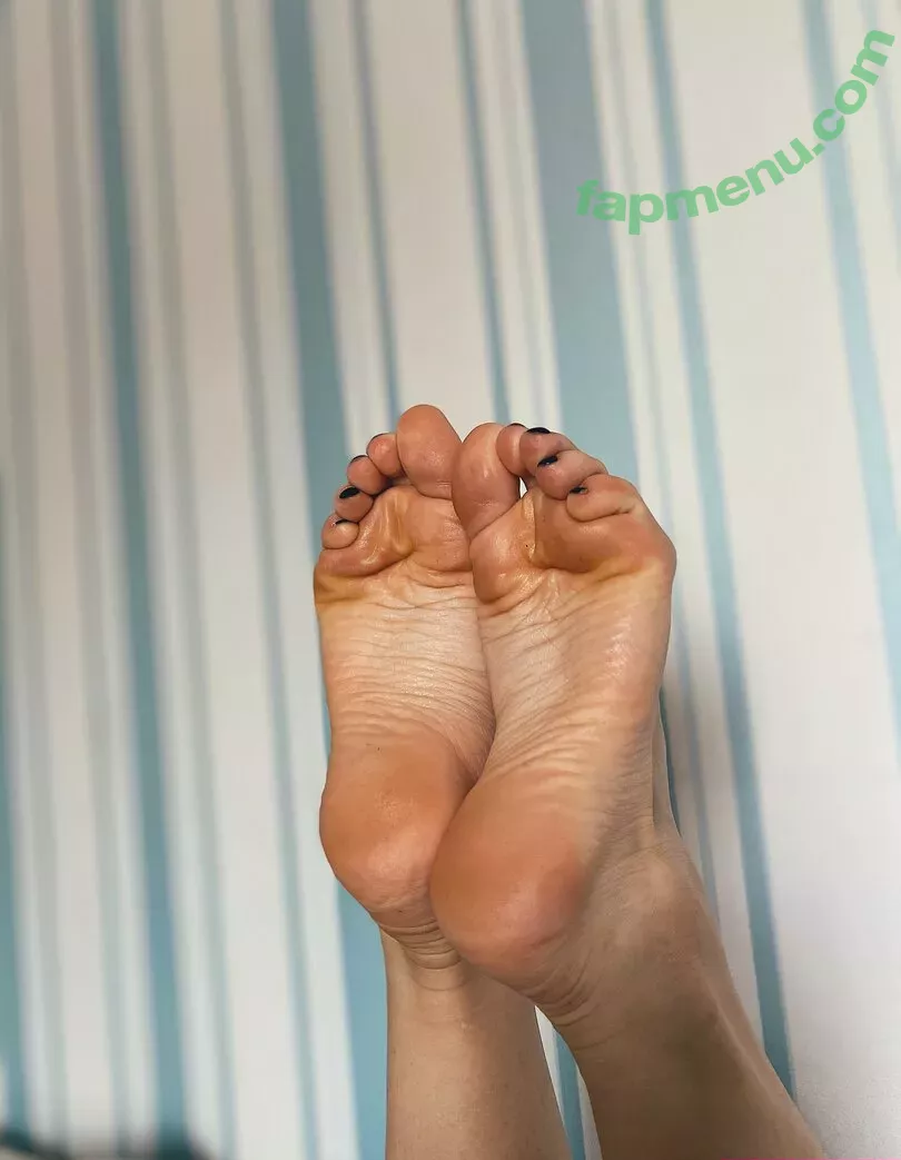 k.flexiblefeet nude photo #0437 (kseniafeet)