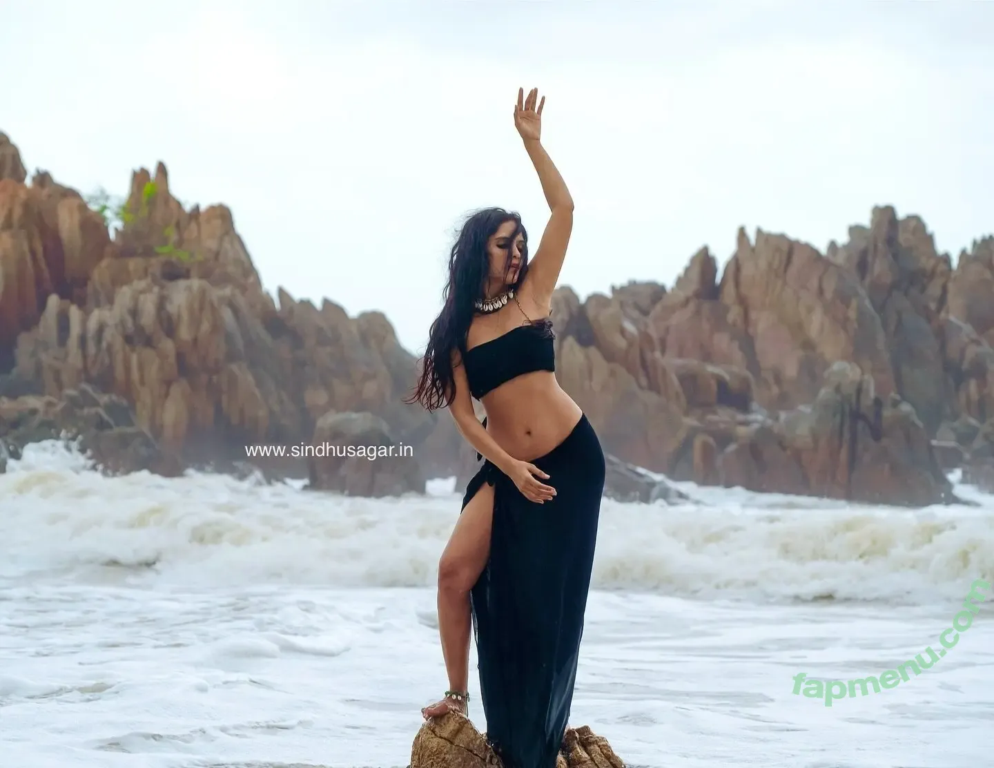 k_raginee_yogesh nude photo #0005 (Raginee)
