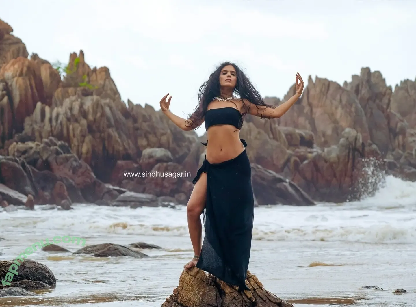 k_raginee_yogesh nude photo #0006 (Raginee)