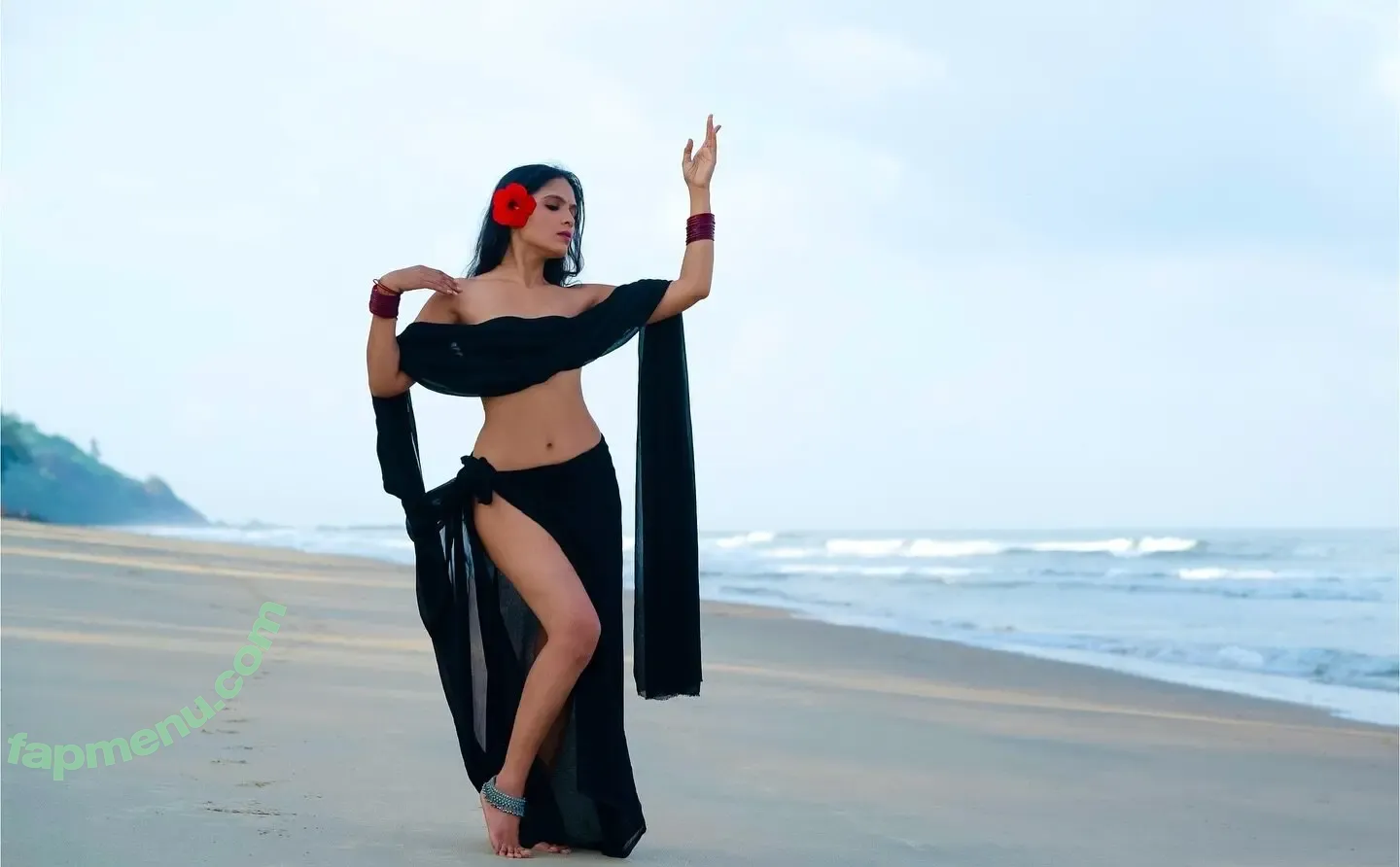 k_raginee_yogesh nude photo #0015 (Raginee)