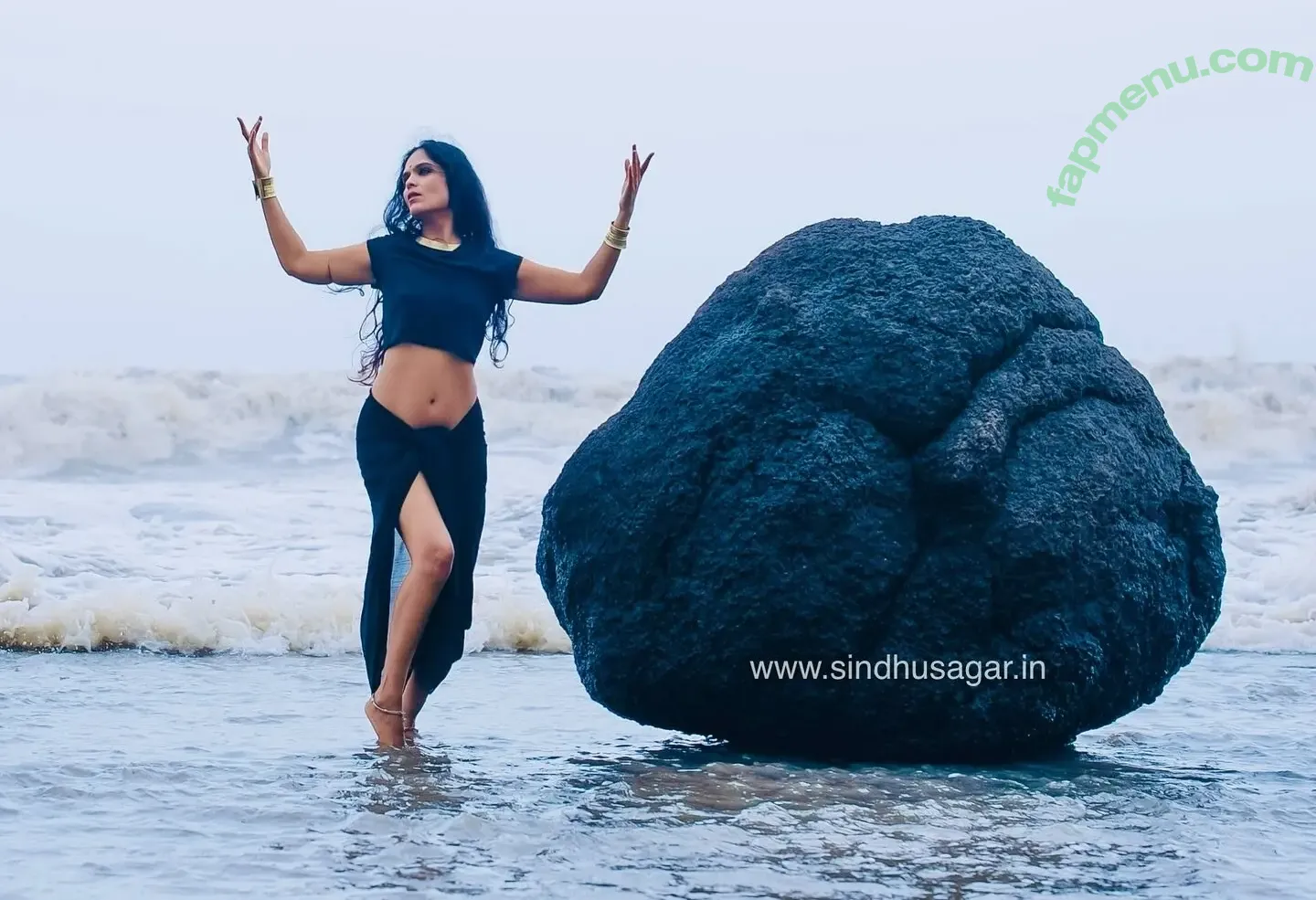 k_raginee_yogesh nude photo #0023 (Raginee)
