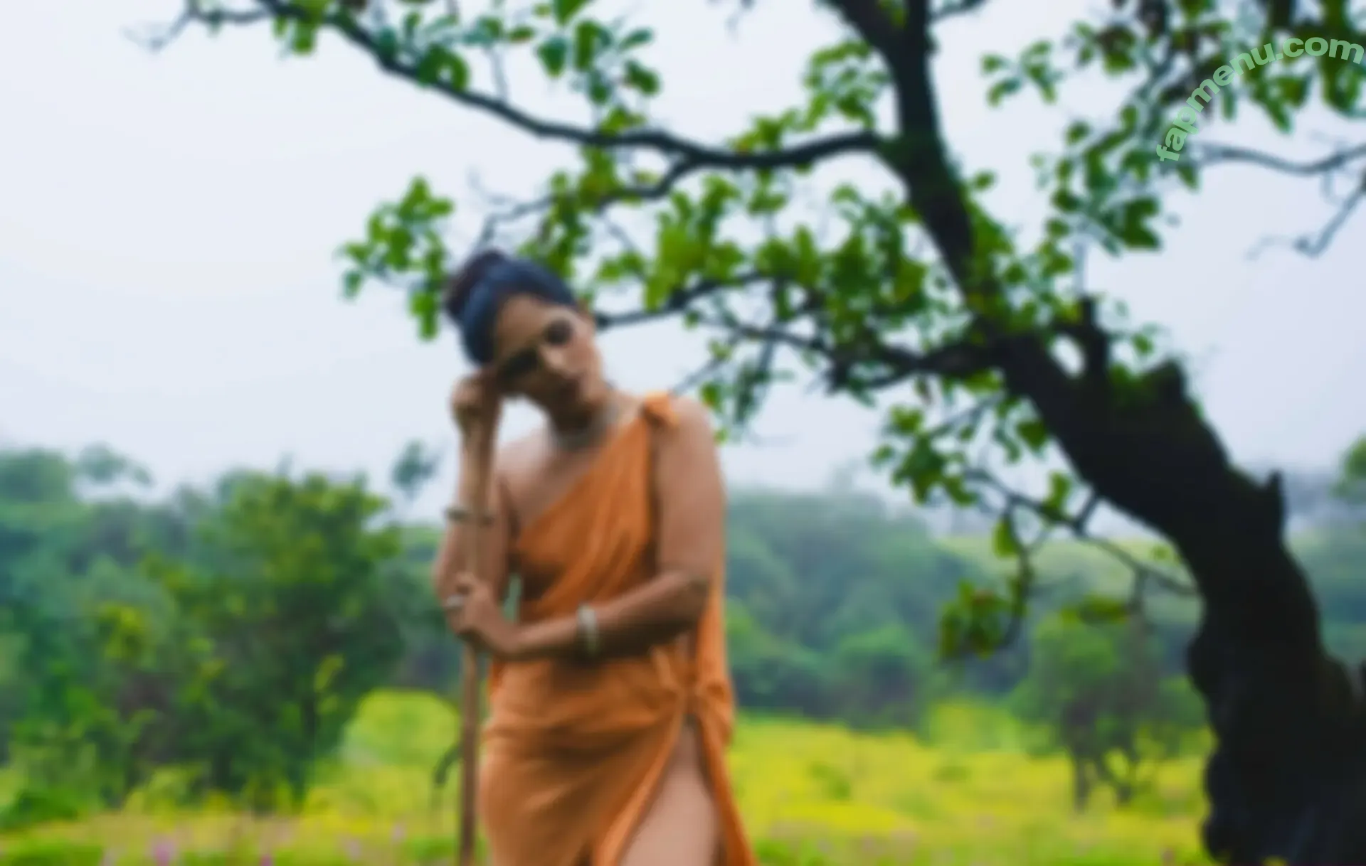 k_raginee_yogesh nude photo #0061 (Raginee)