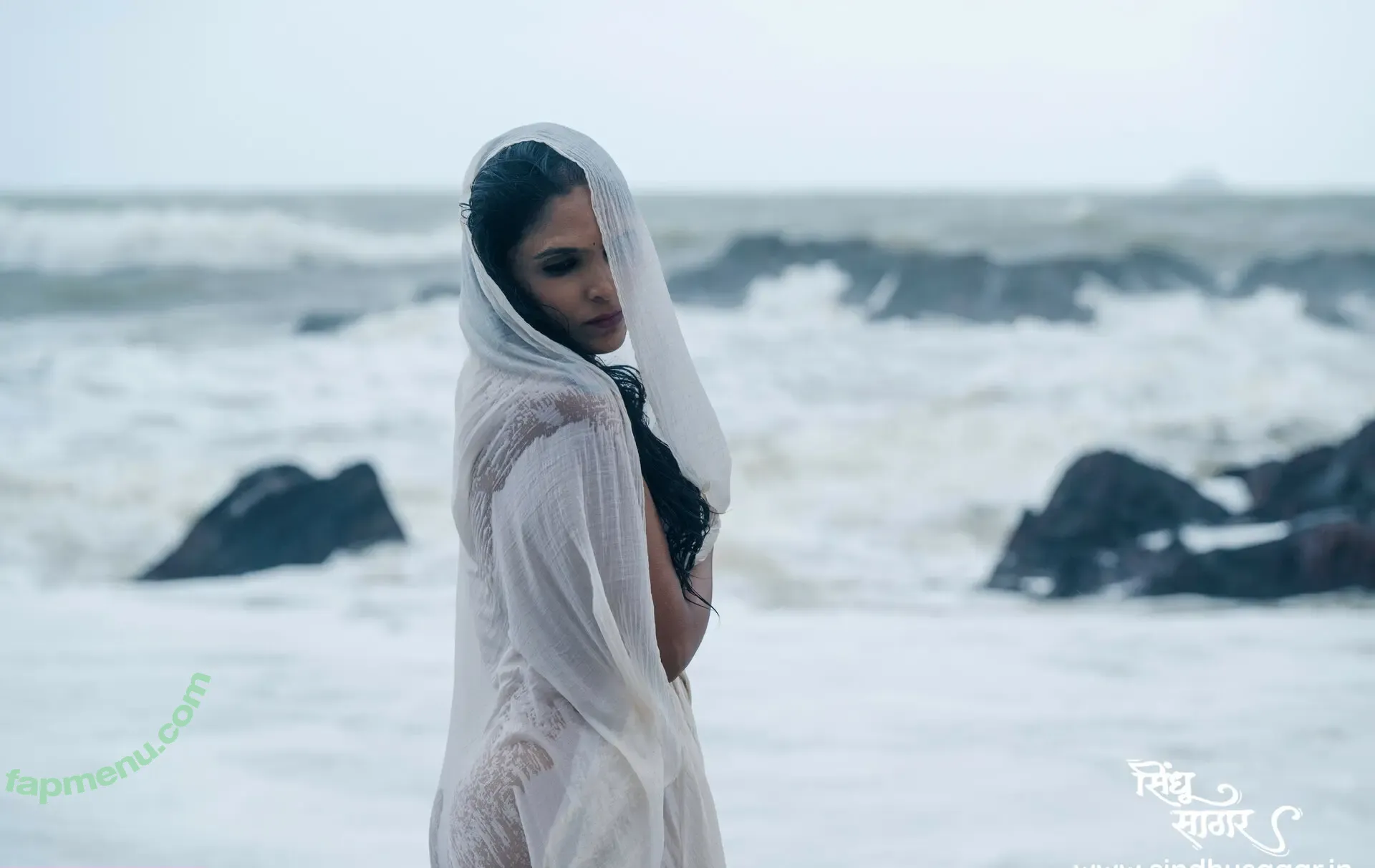 k_raginee_yogesh nude photo #0081 (Raginee)