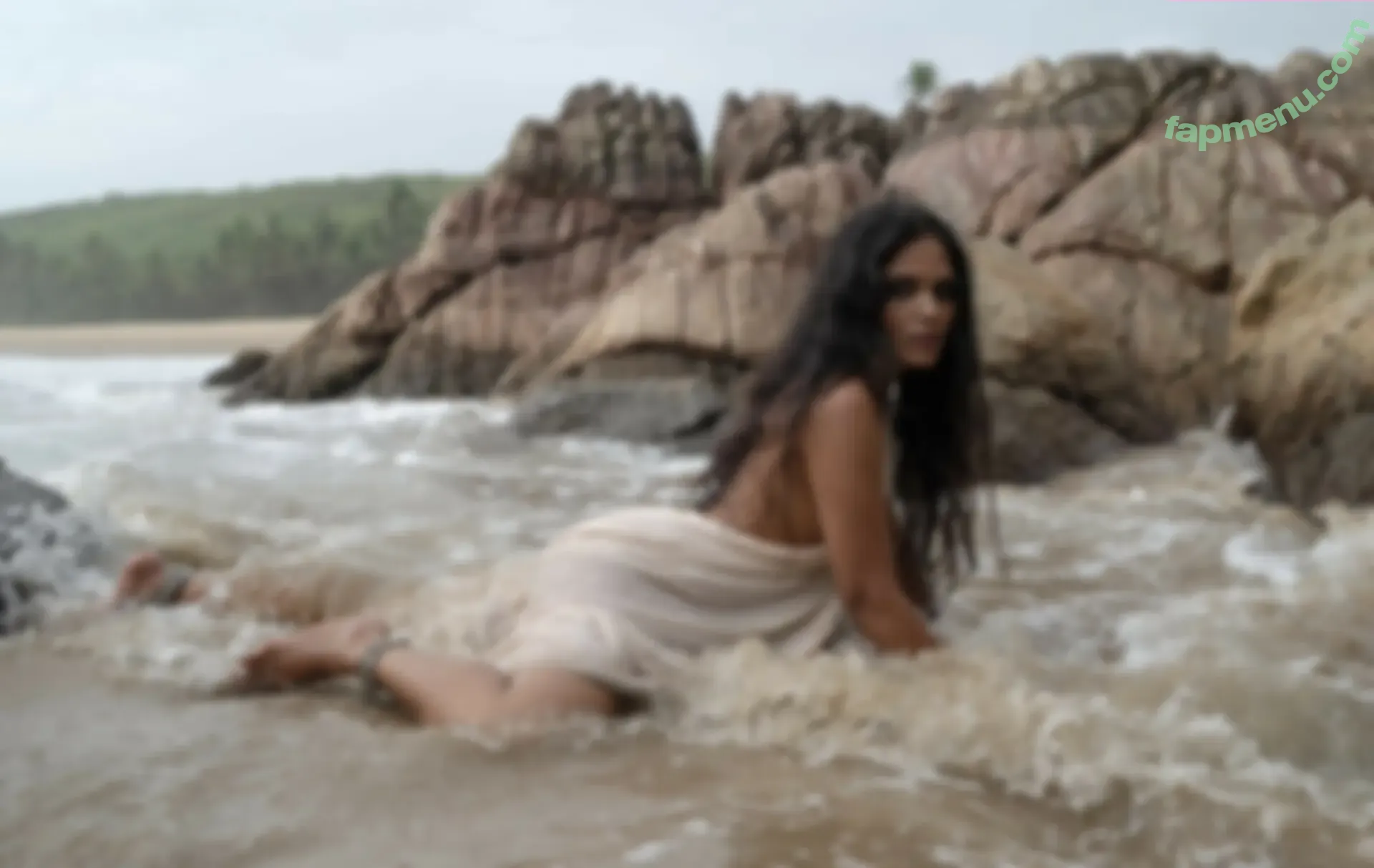 k_raginee_yogesh nude photo #0097 (Raginee)