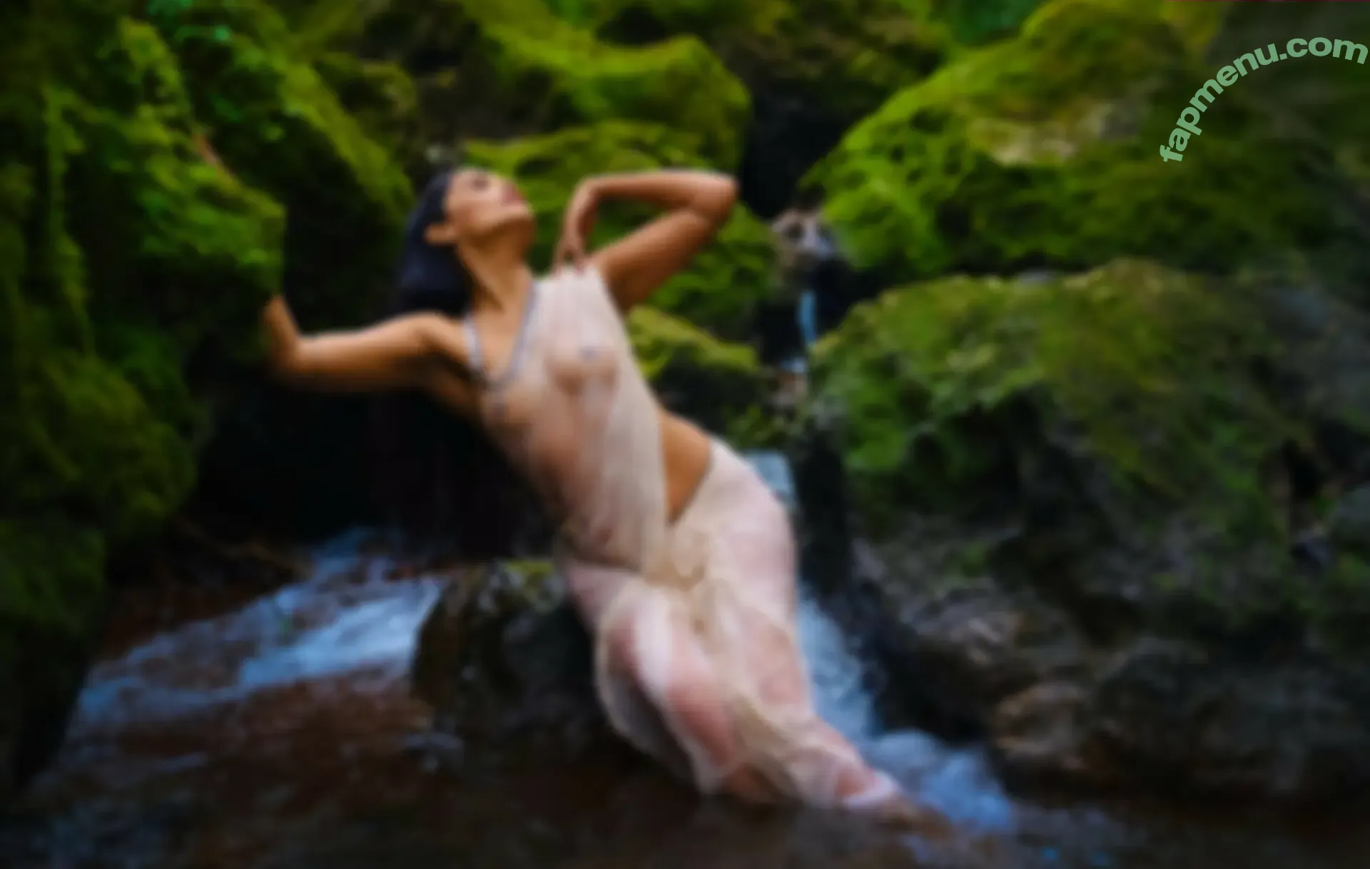 k_raginee_yogesh nude photo #0100 (Raginee)