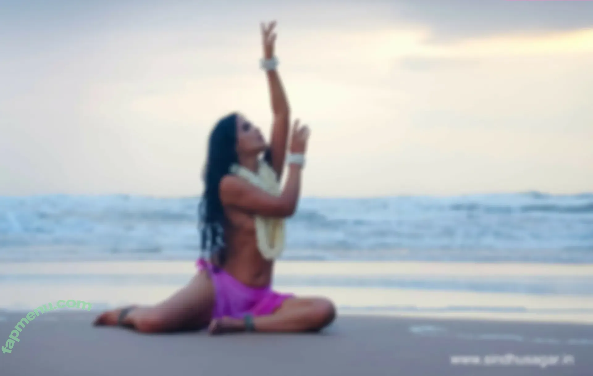 k_raginee_yogesh nude photo #0106 (Raginee)