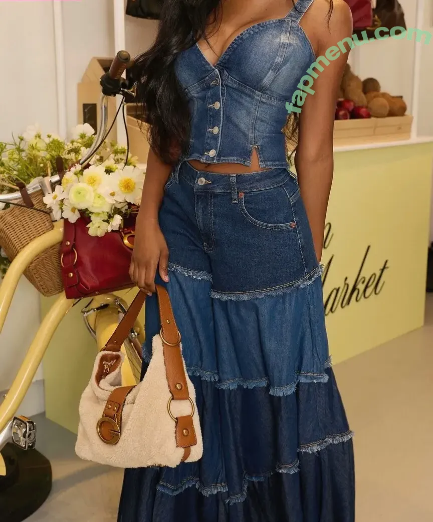 Kaaviya Sambasivam nude photo #0128 (kaavikiwi)