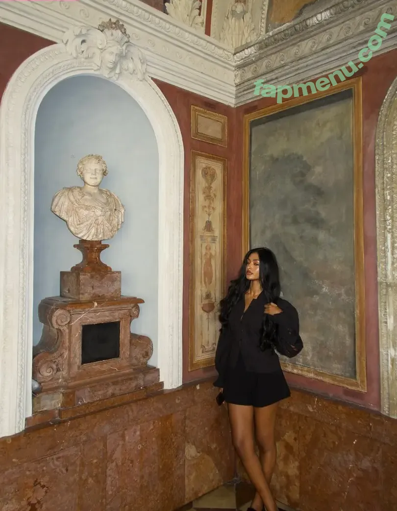 Kaaviya Sambasivam nude photo #0136 (kaavikiwi)