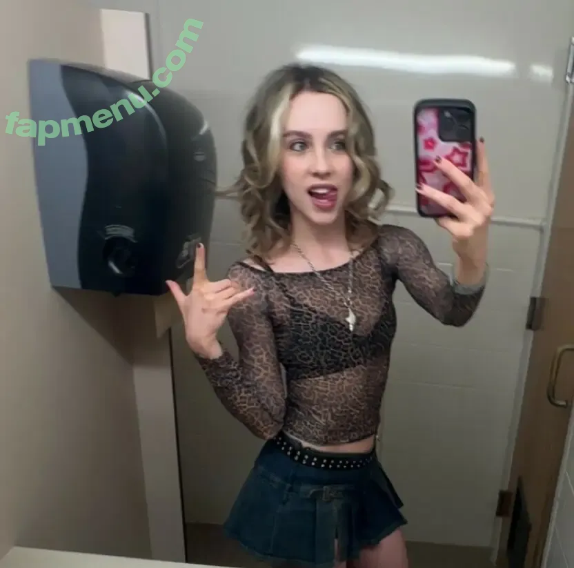 Kacey Fifield nude photo #0042 (kaceyfifield)