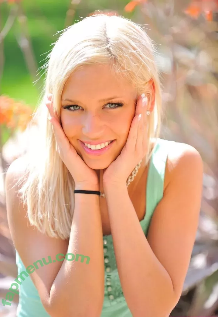 Kacey Jordan nude photo #0259 (Daveney Nicole / daveneyc / daveneynicole)