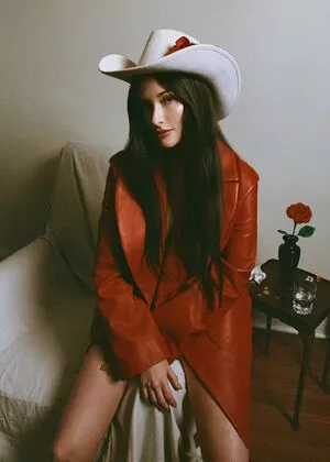 Kacey Musgraves / heavenlyyhazel / spaceykacey nude photo #0034