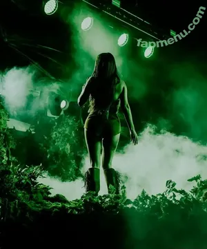 Kacey Musgraves / heavenlyyhazel / spaceykacey nude photo #0397