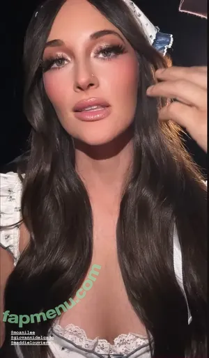Kacey Musgraves / heavenlyyhazel / spaceykacey nude photo #0401