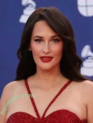 Kacey Musgraves / heavenlyyhazel / spaceykacey nude photo #0413