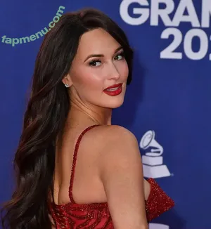 Kacey Musgraves / heavenlyyhazel / spaceykacey nude photo #0436