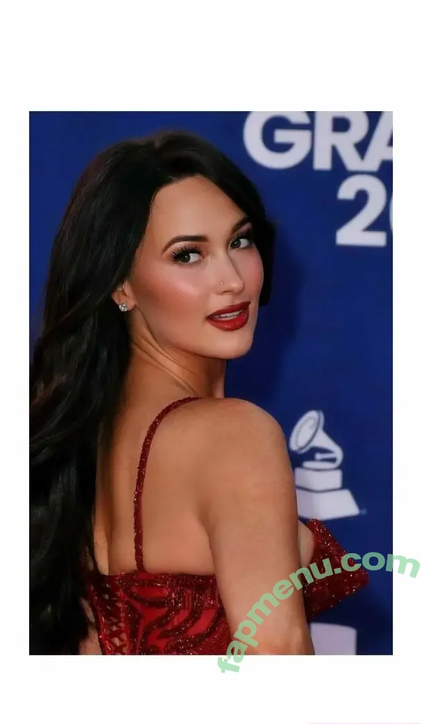 Kacey Musgraves nude photo #0409 (heavenlyyhazel / spaceykacey)