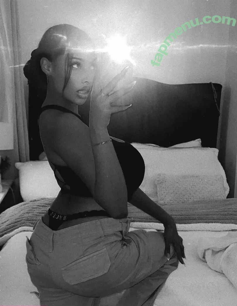 Kadelle Samuals nude photo #0041 (Kadellesamuals_)