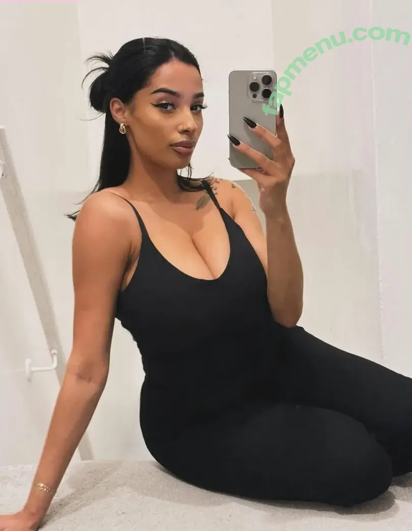 Kadelle Samuals nude photo #0050 (Kadellesamuals_)