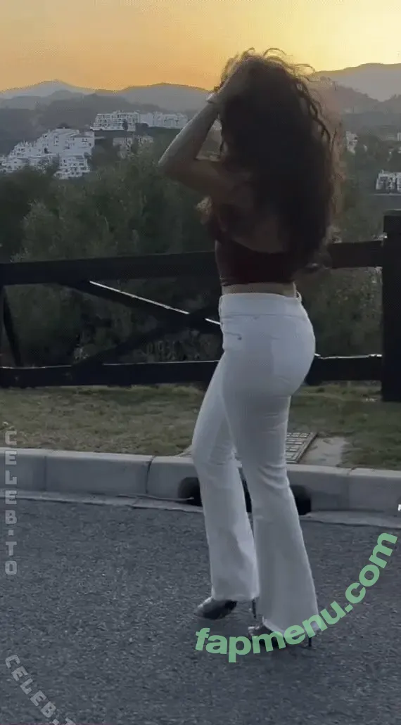 Kaderimxx nude photo #0030 (Kaderimxx)