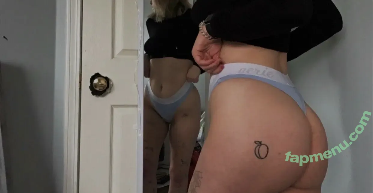 Kaela Wilton nude photo #0033 (kaelawltn / oklwlt)