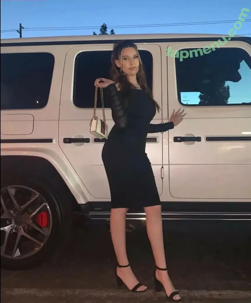 Kaelyn nude photo #0032 (baeeeeelyn / yummykaelyn)