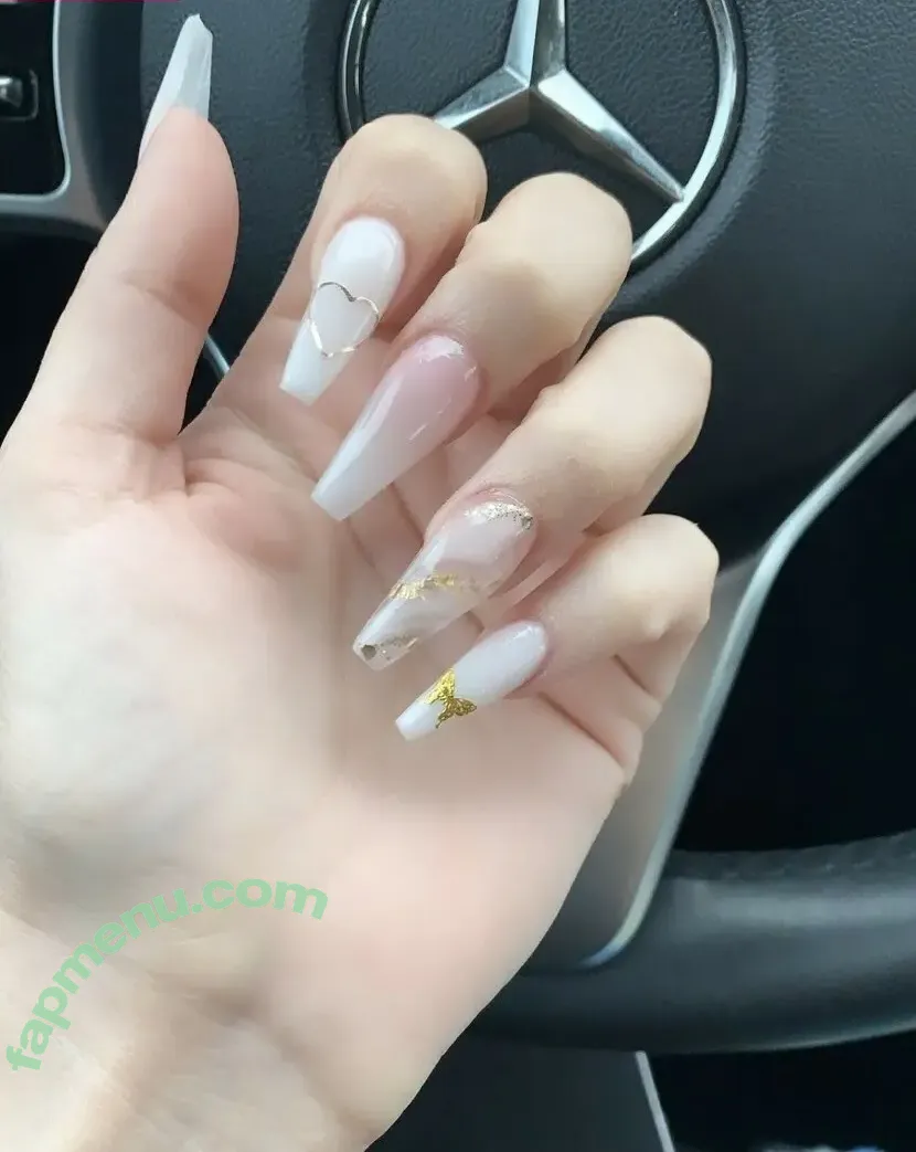 Kaelyn nude photo #0039 (baeeeeelyn / yummykaelyn)